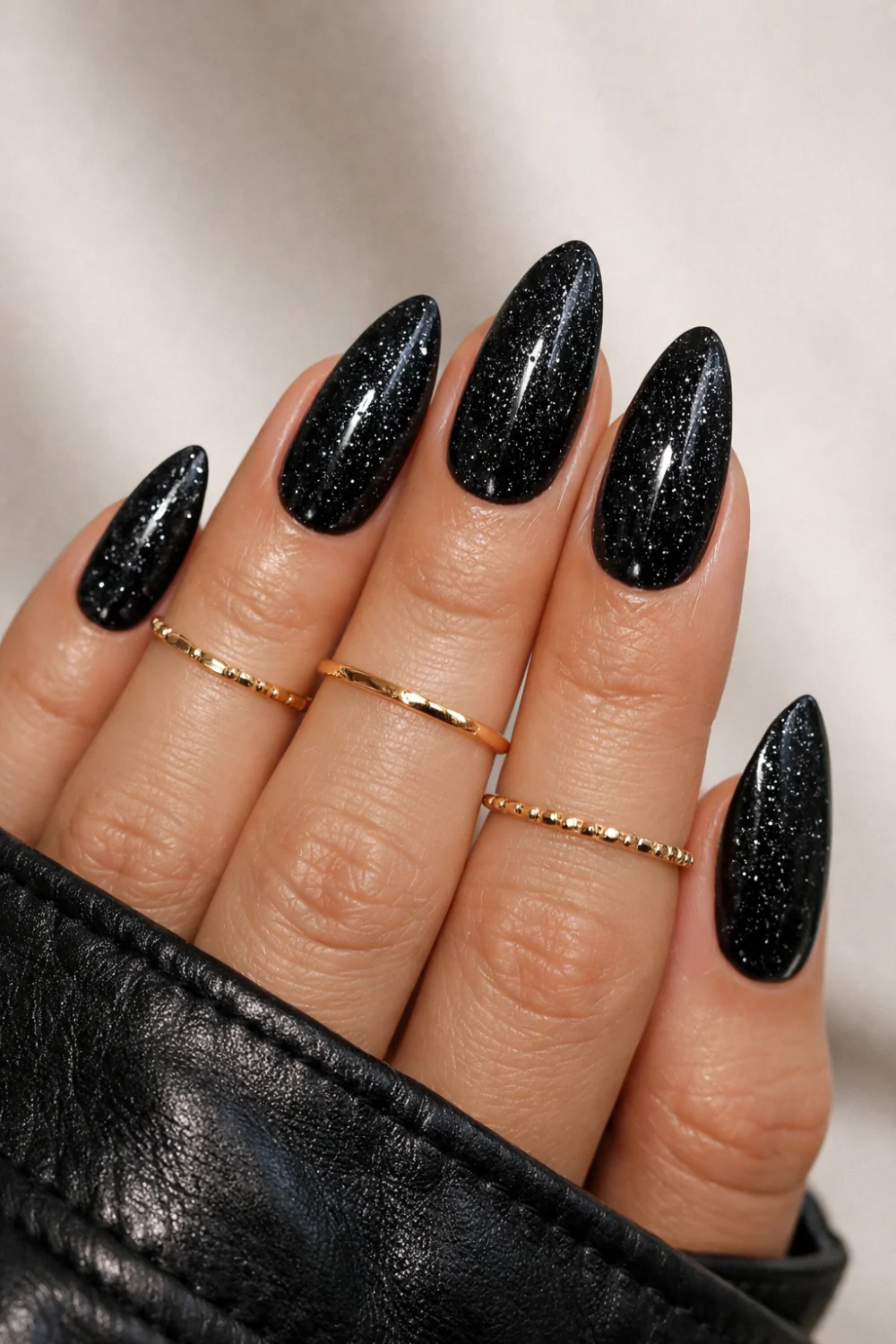 
Subtle Black Glitter 